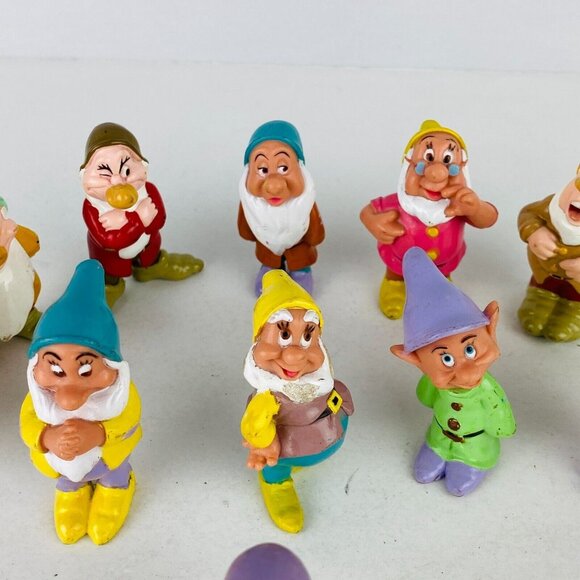 Mattel Disney Snow White Seven Dwarfs Character Toy Figures 1993 11 PC Lot - Picture 3 of 13
